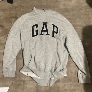 GAP Sweatshirt
